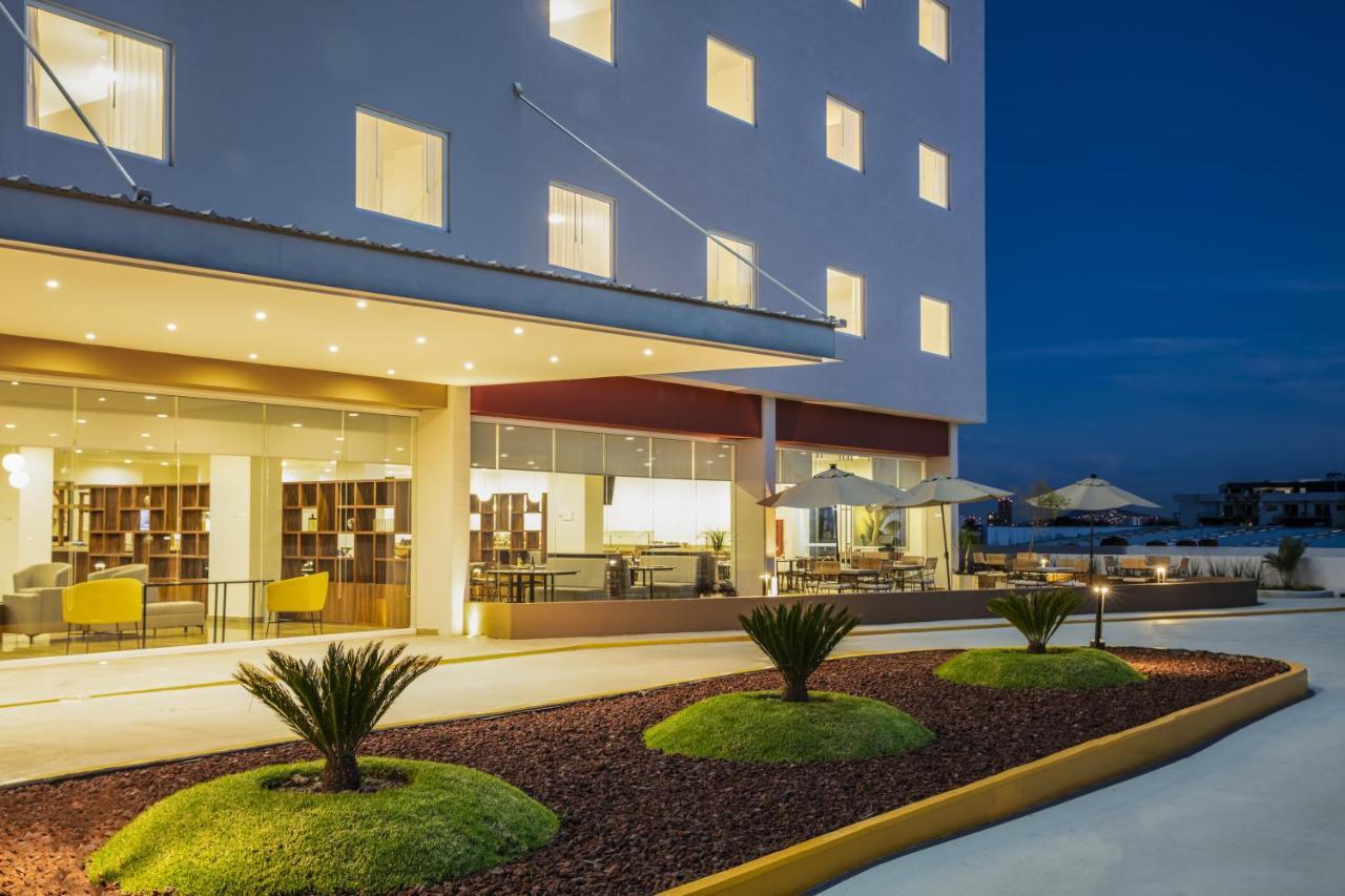 Fiesta Inn Guadalajara Periferico Poniente Zapopan Kültér fotó